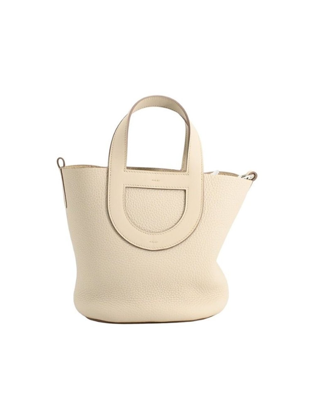 Hermes Handbag in the Loop 18